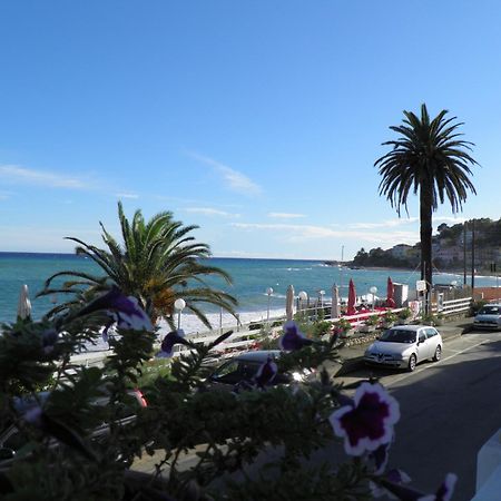 Blue Beach Bussana Nuova Ngoại thất bức ảnh