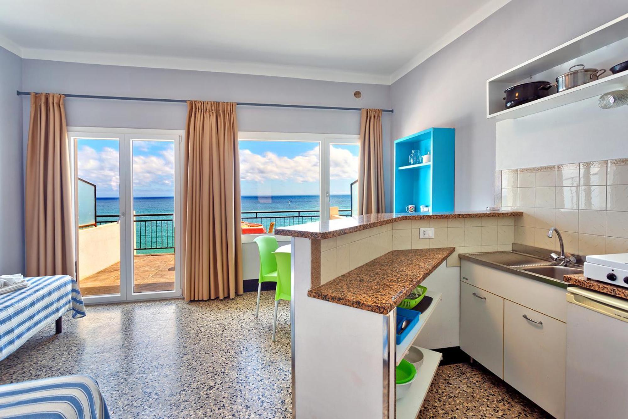 Blue Beach Bussana Nuova Ngoại thất bức ảnh